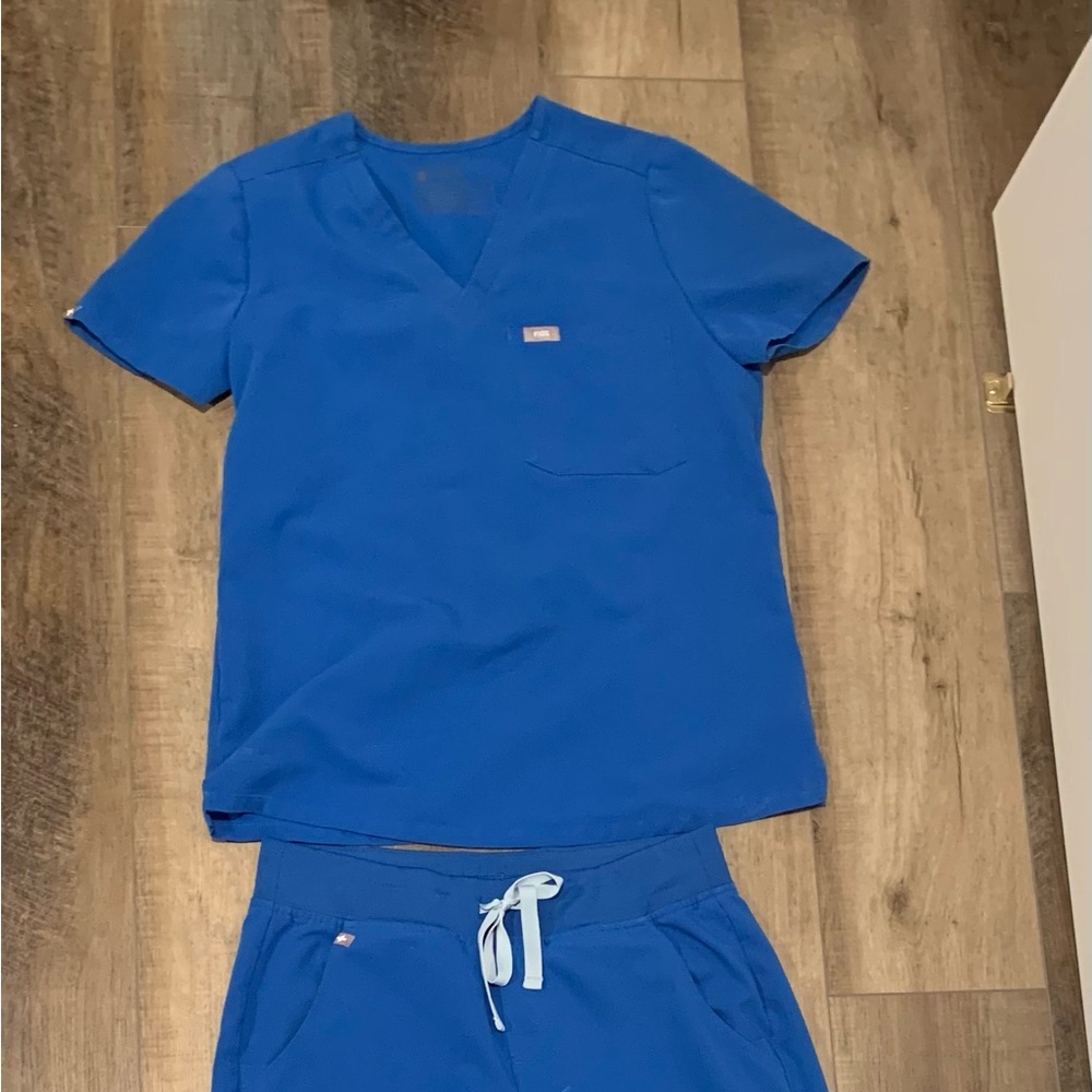 Figs Women's Scrub Set in Royal Blue